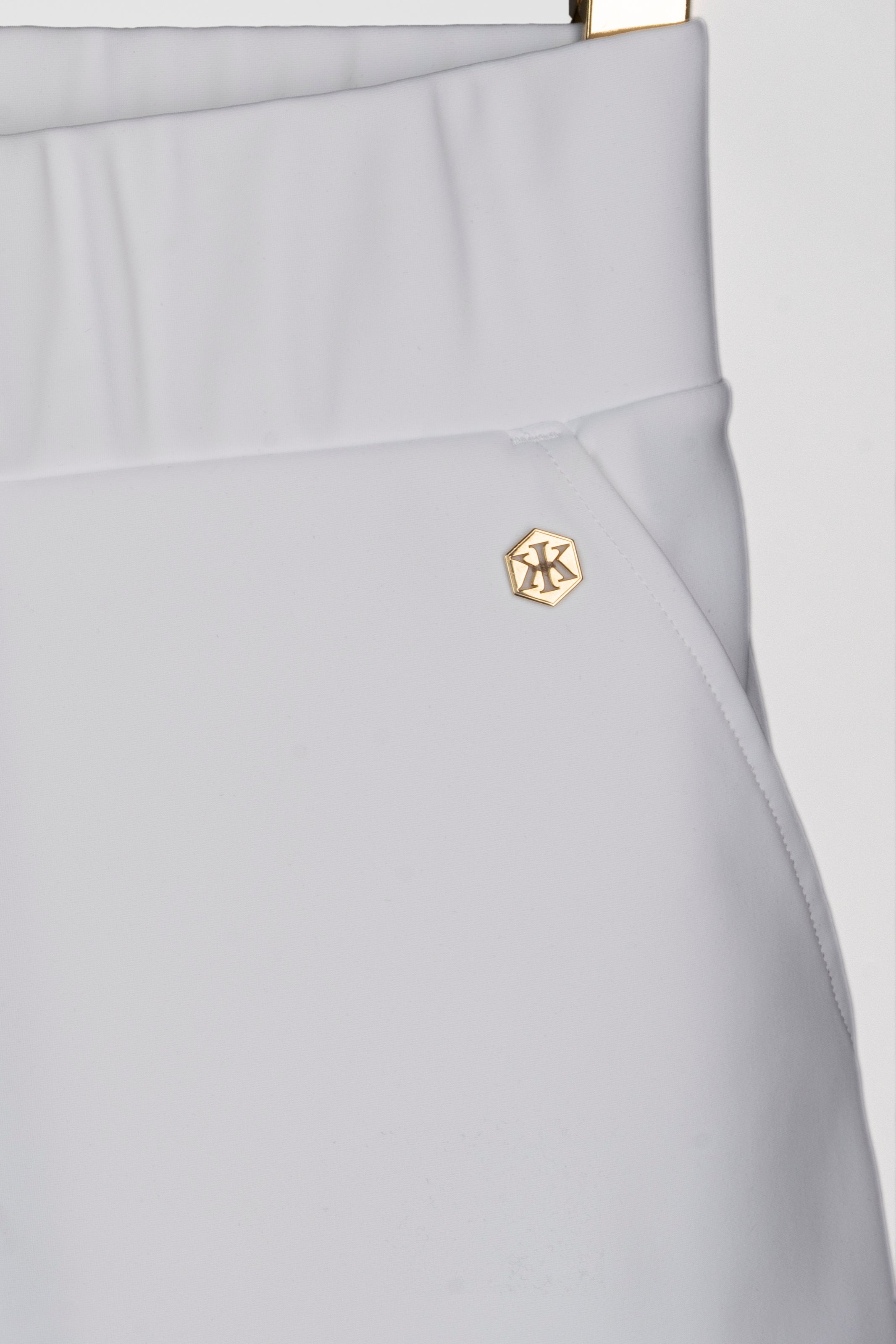 LUXE CLASSY Shorts white