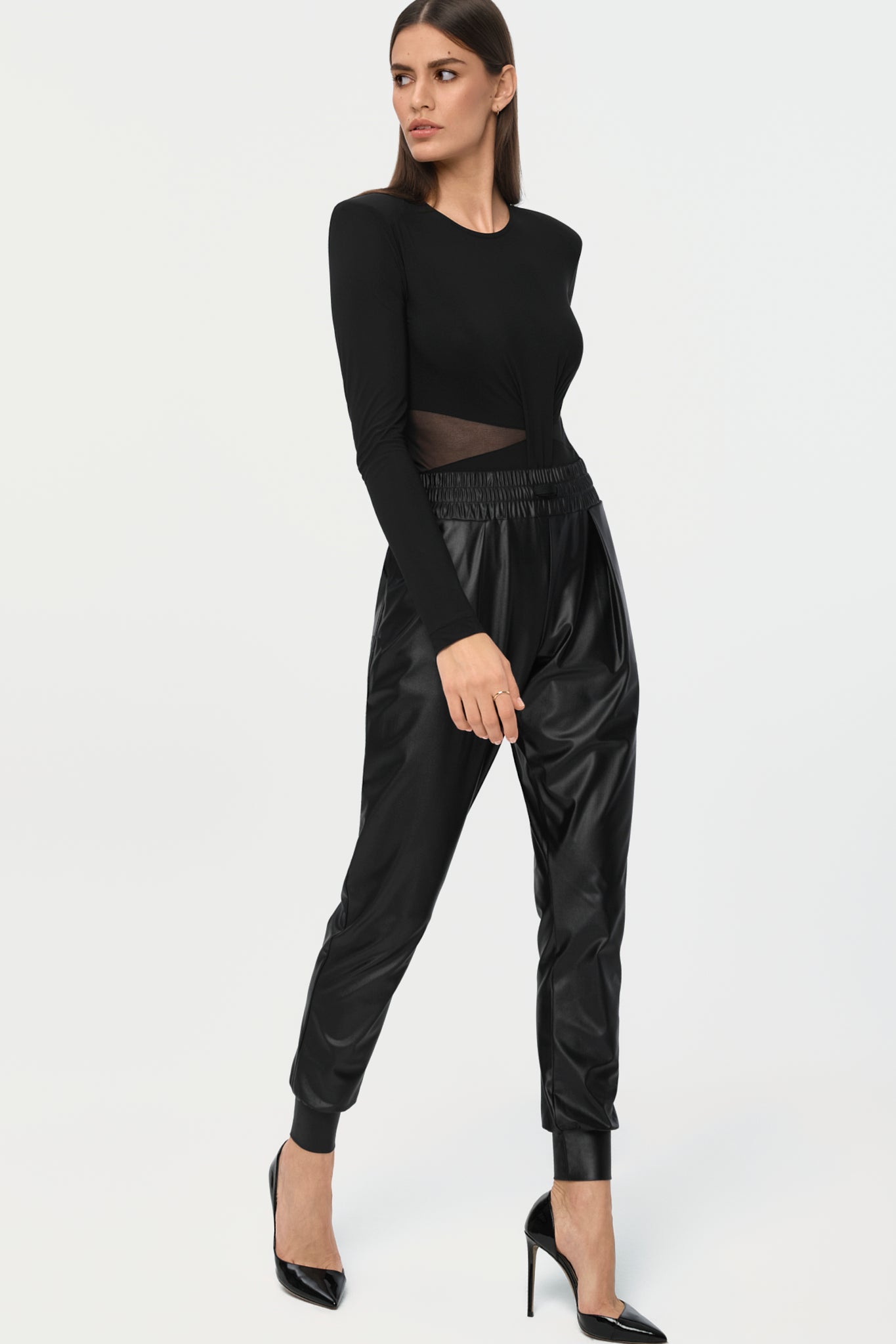 ELESSA Track Pants black
