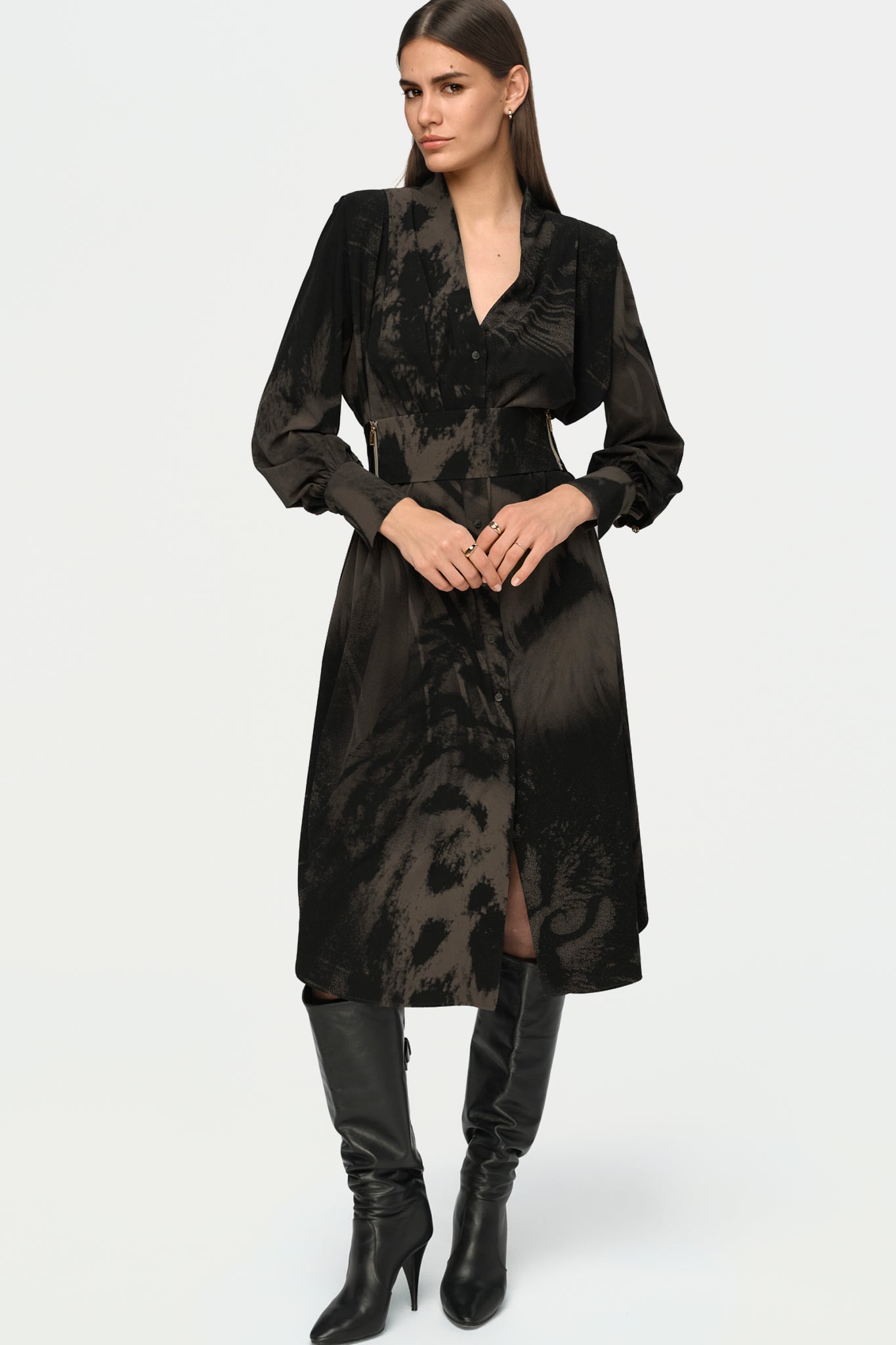 LOSPIRITO Dress vicini