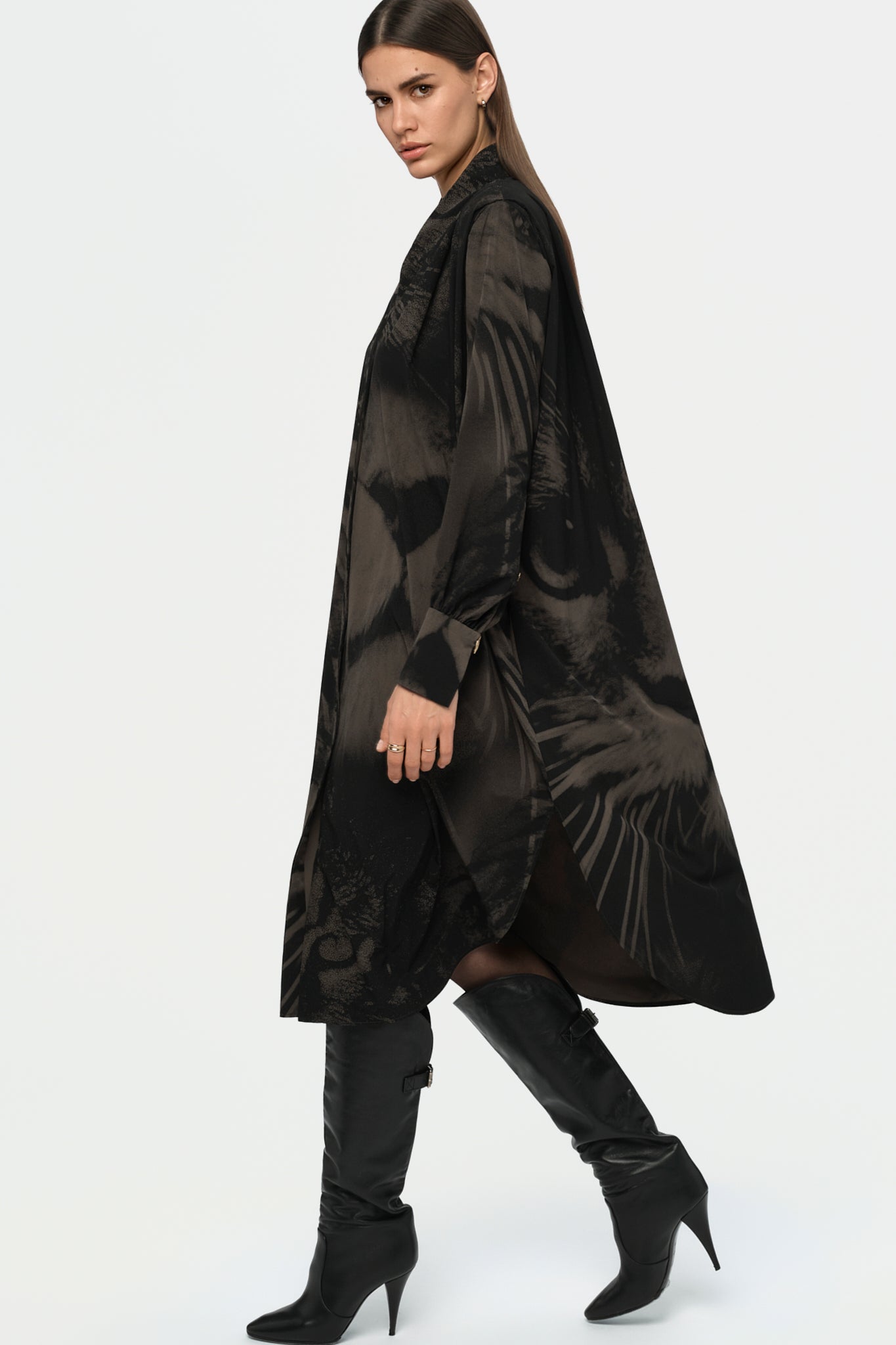 LOSPIRITO Dress vicini