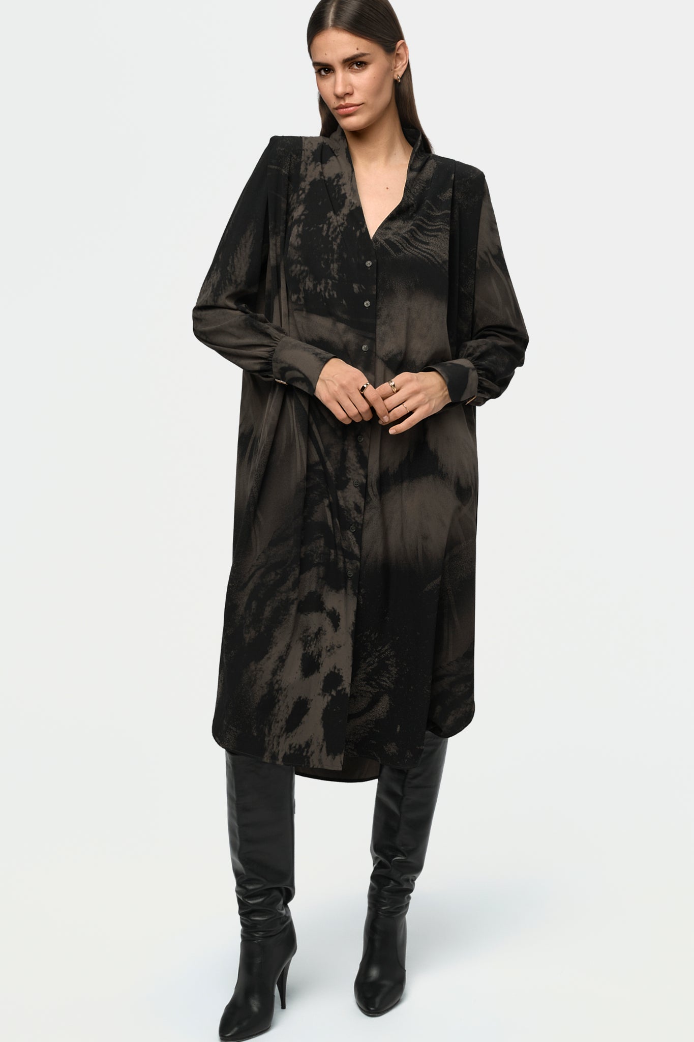 LOSPIRITO Dress vicini