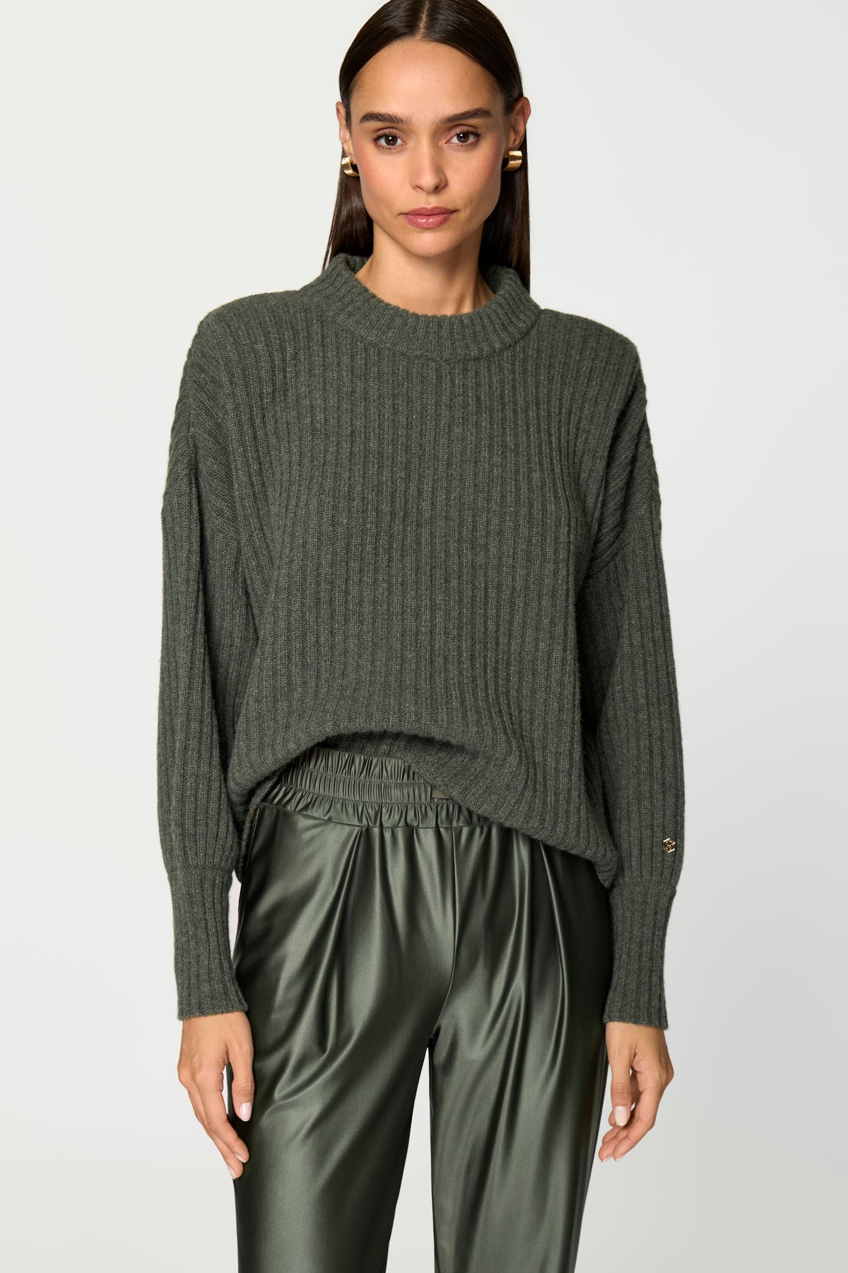 AMURI Cashmere Sweater verde