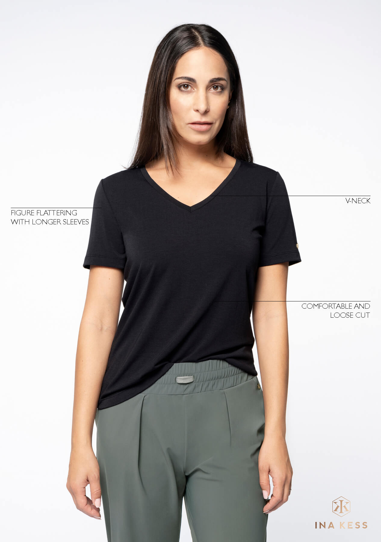 V-NECK T-Shirt black