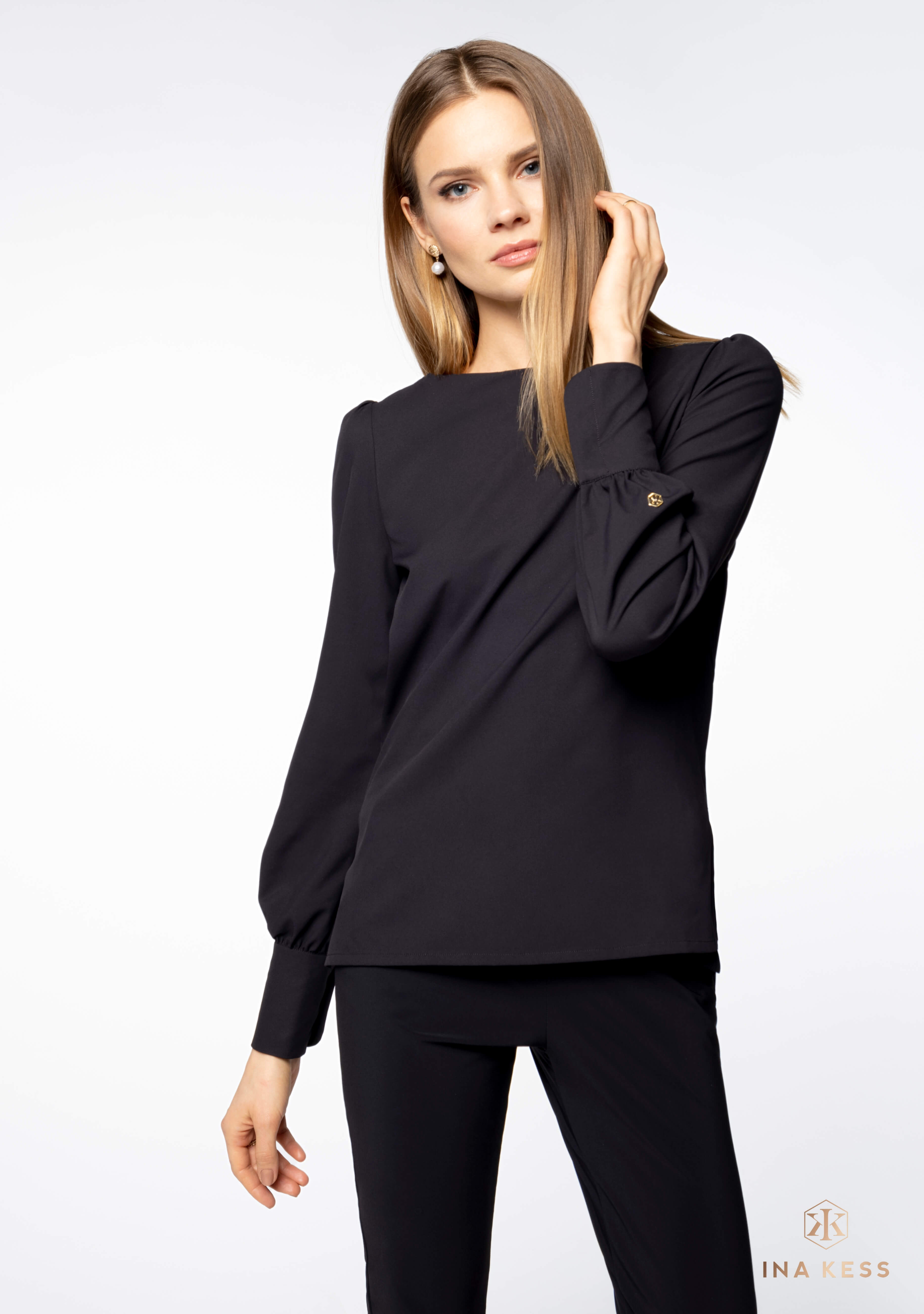 INGIRO Blouse black