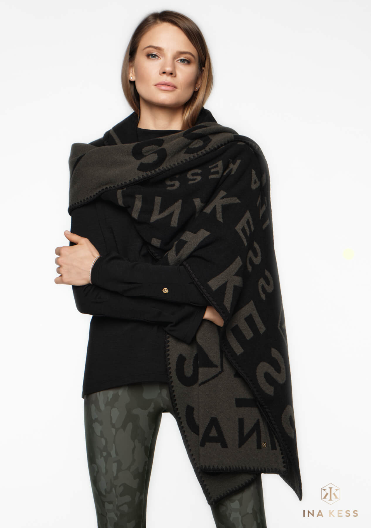 NELLETTO Scarf terra/black