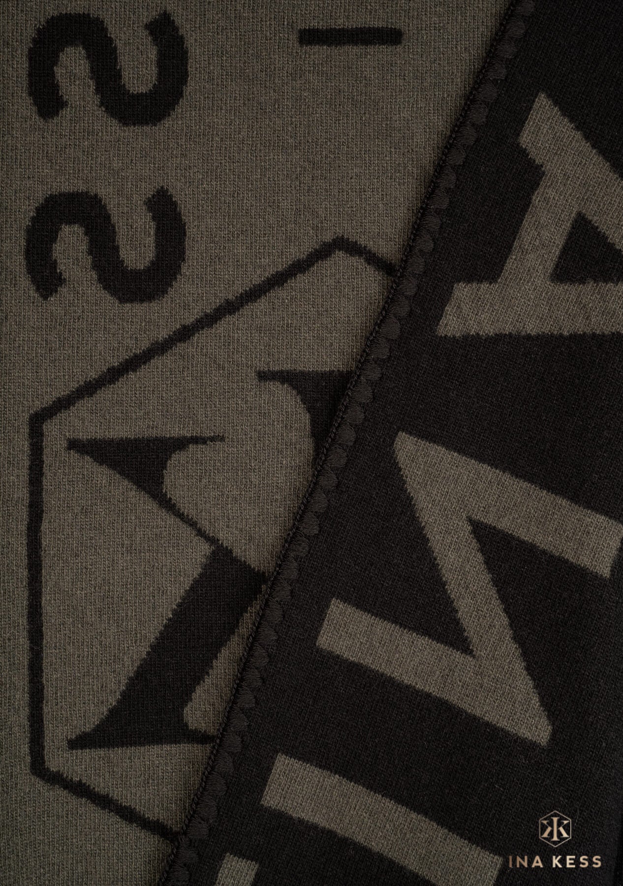 NELLETTO Scarf terra/black