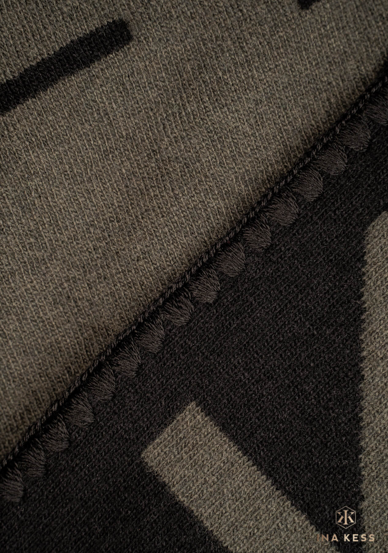 NELLETTO Scarf terra/black