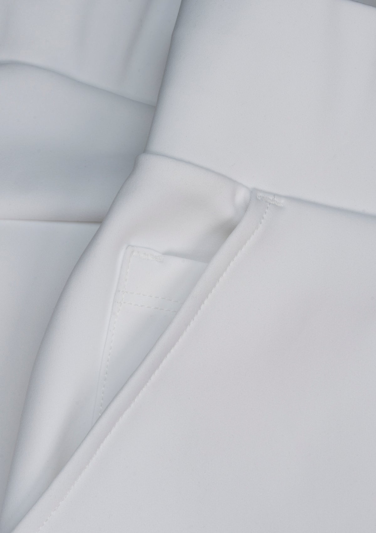 LUXE CLASSY Shorts white