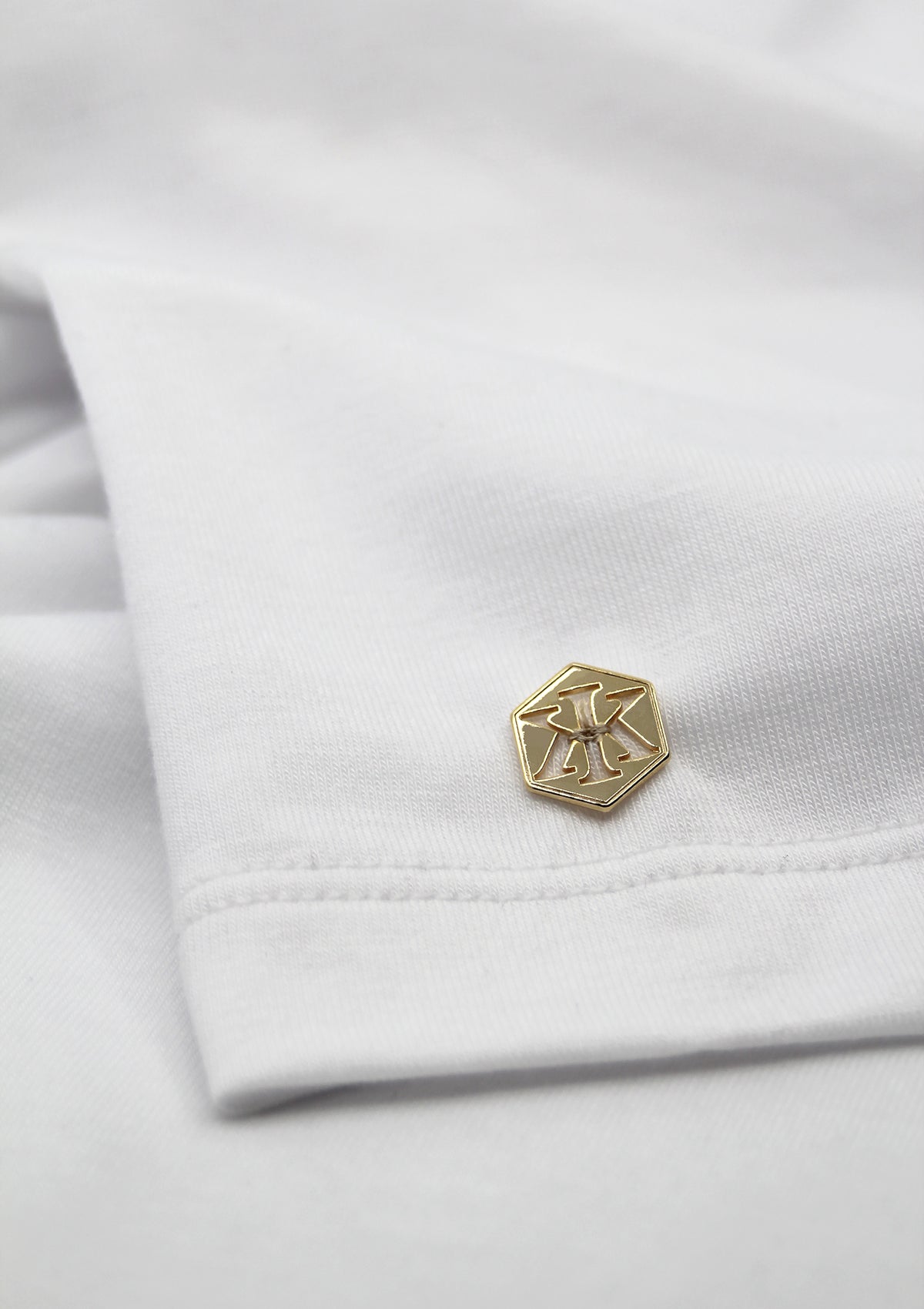 V-NECK T-Shirt white