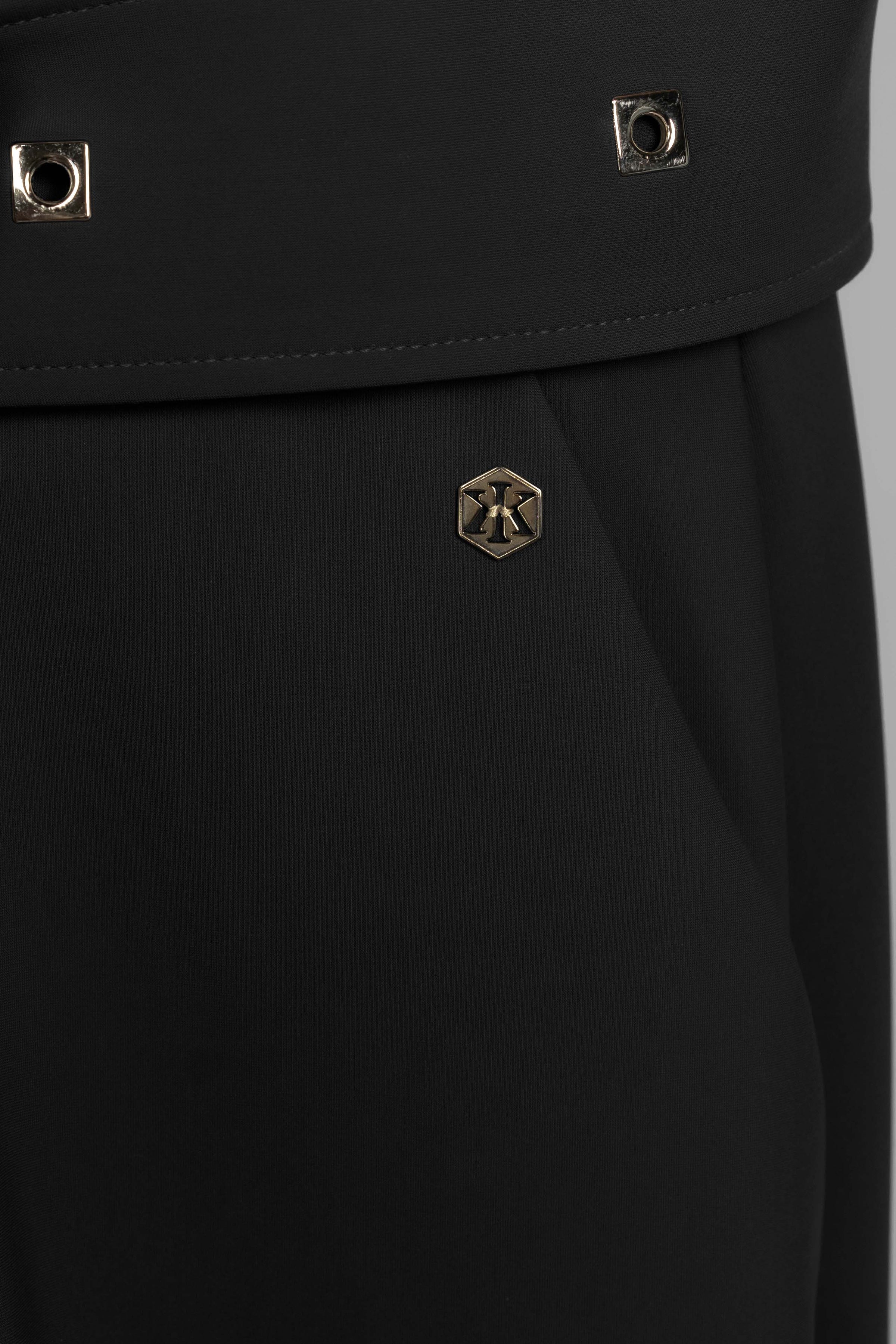 BEAUVOIR Shorts black