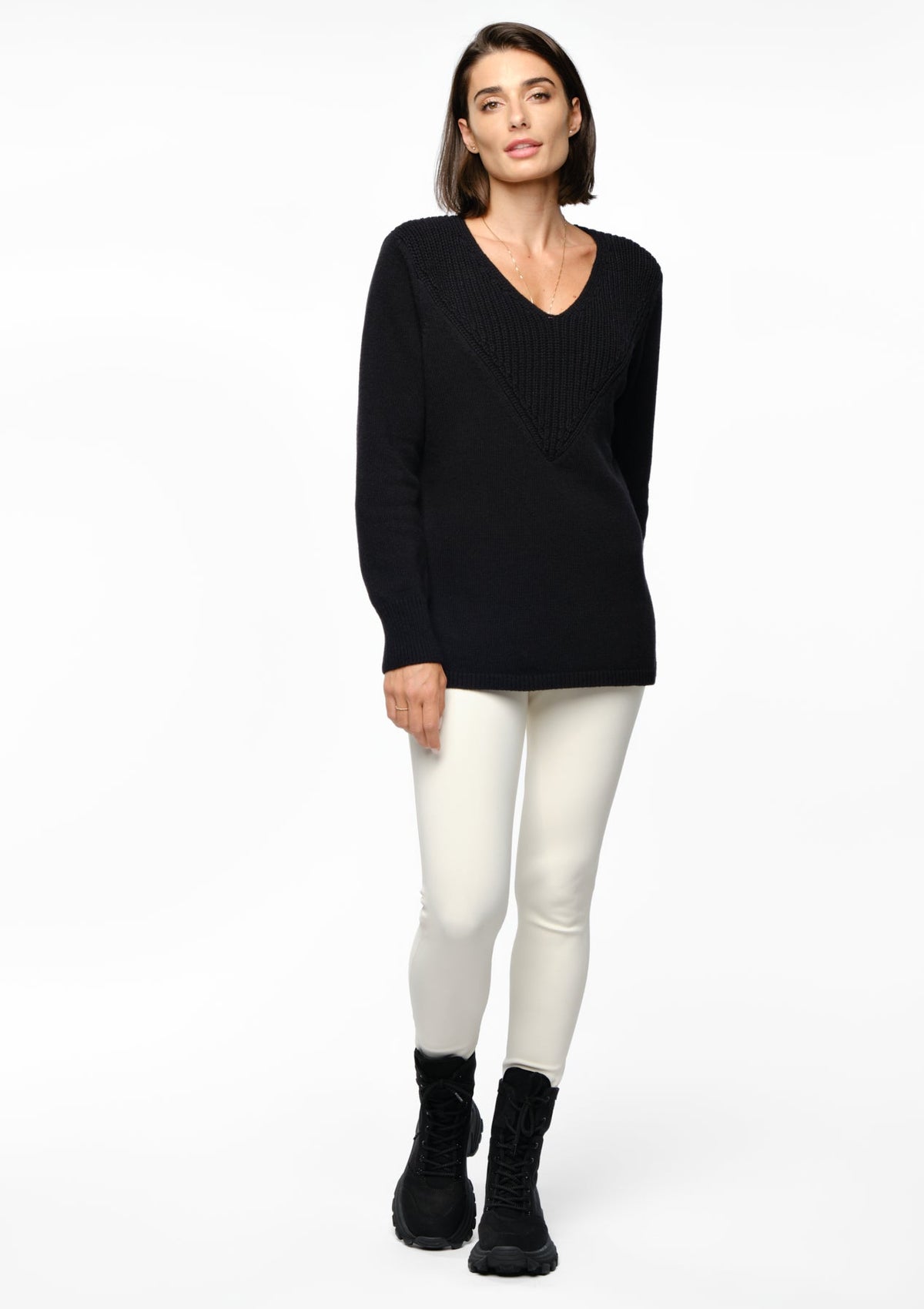 NEROLA Merino Cashmere Sweater black