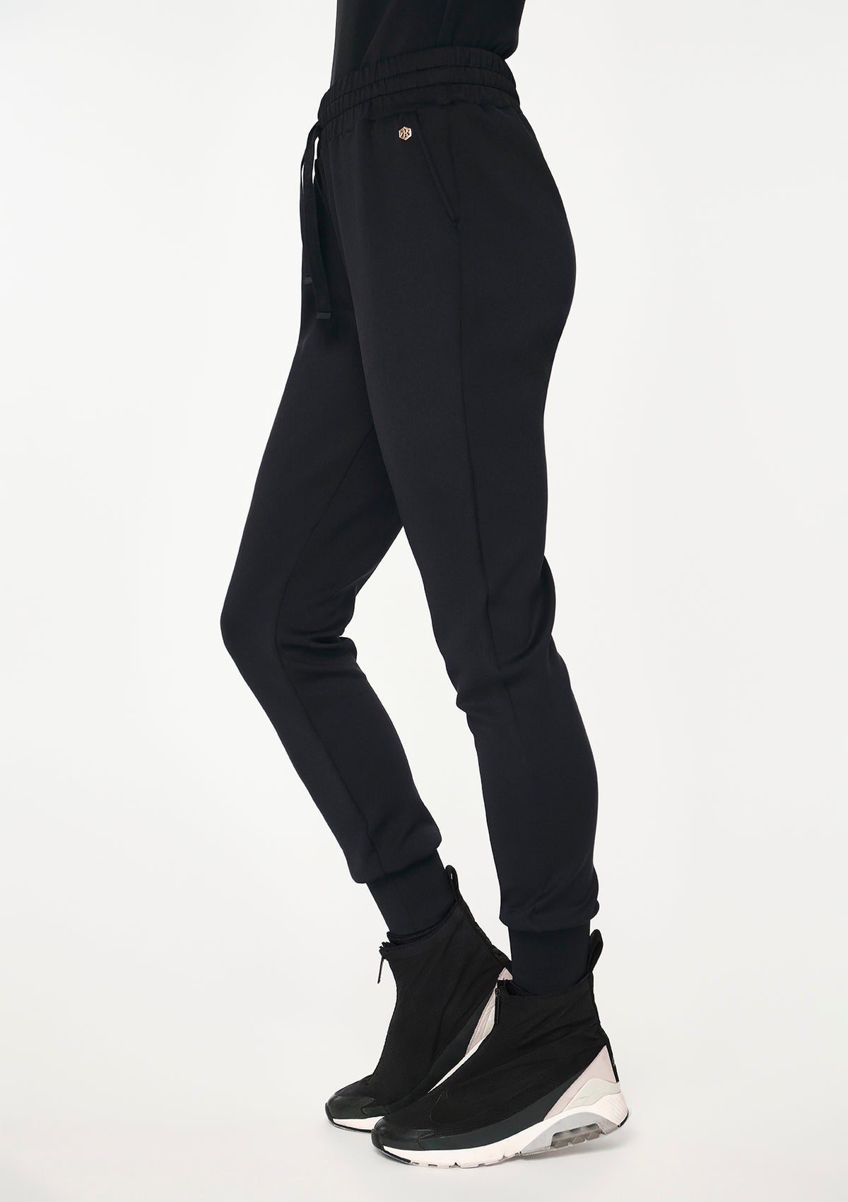 ROMULA Stretch Pants black