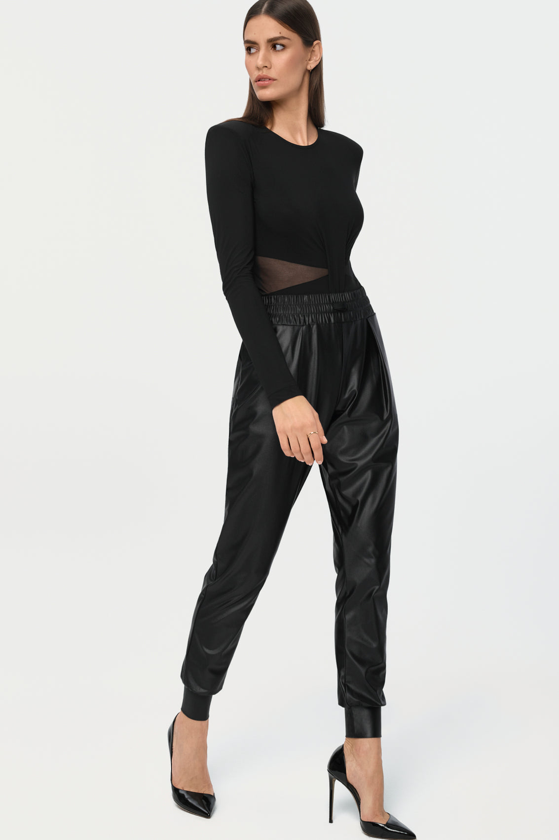 ELESSA Track Pants black