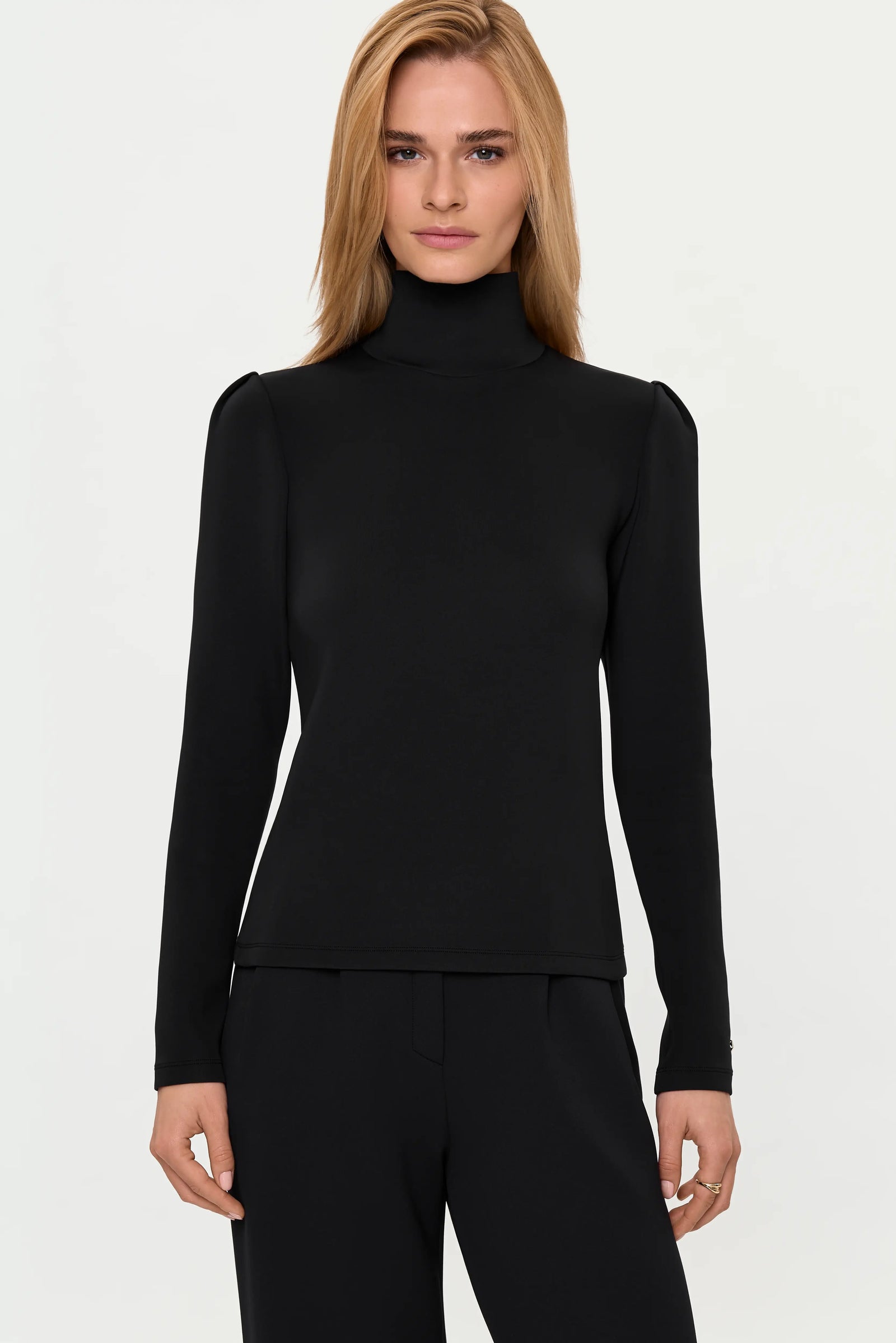 LYNNIC Highneck Top black