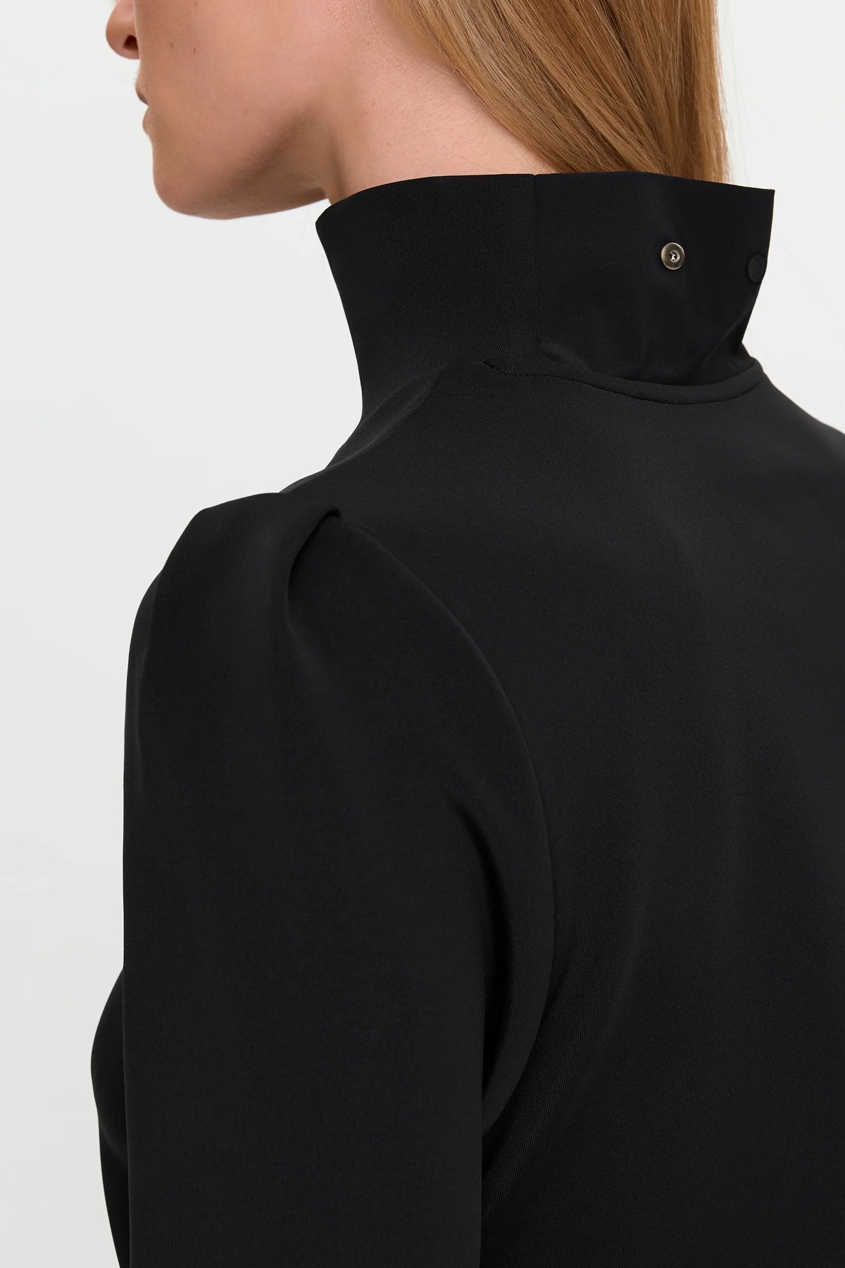 LYNNIC Highneck Top black