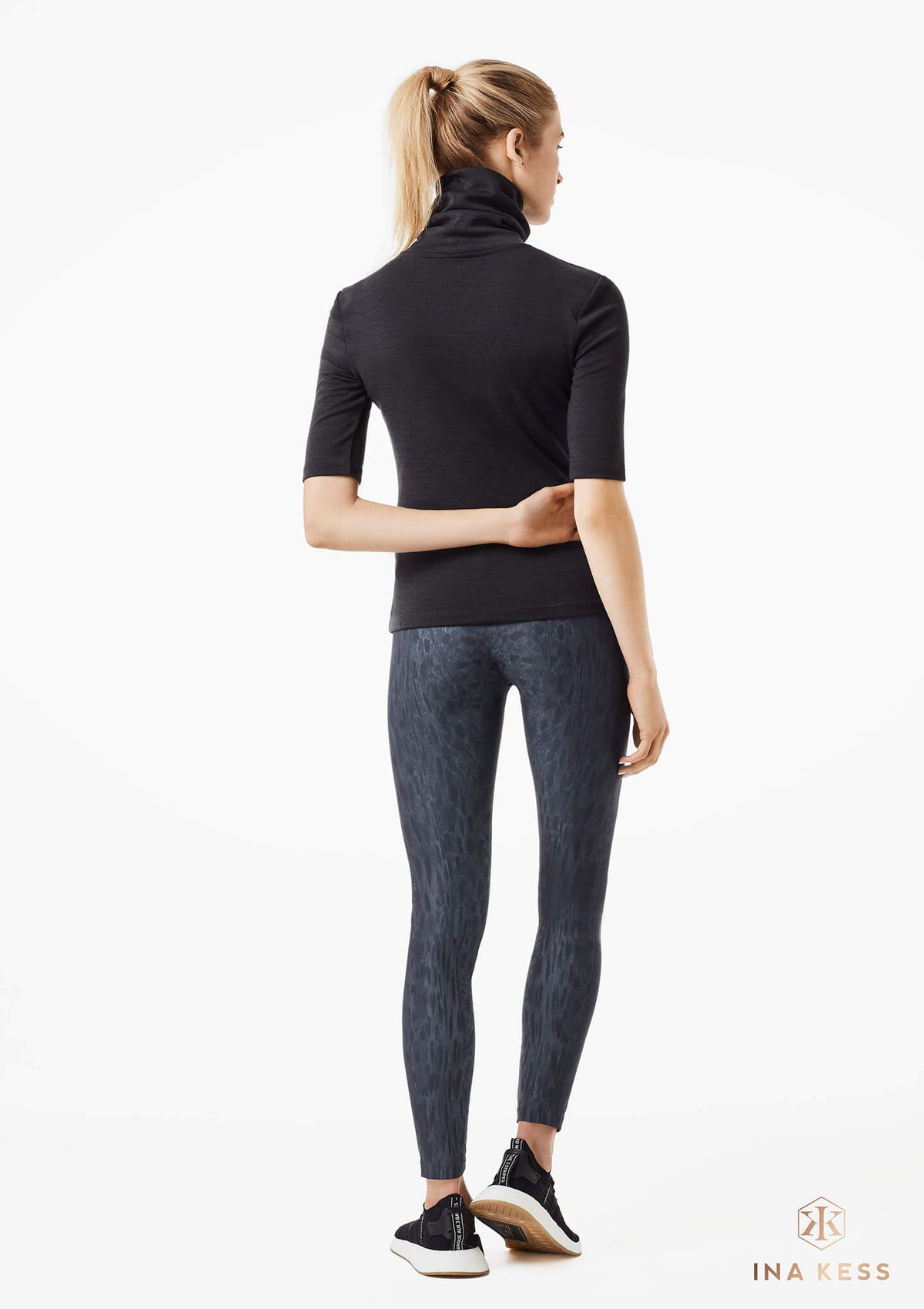 MERINO STRETCH Mid Sleeve Top carbone