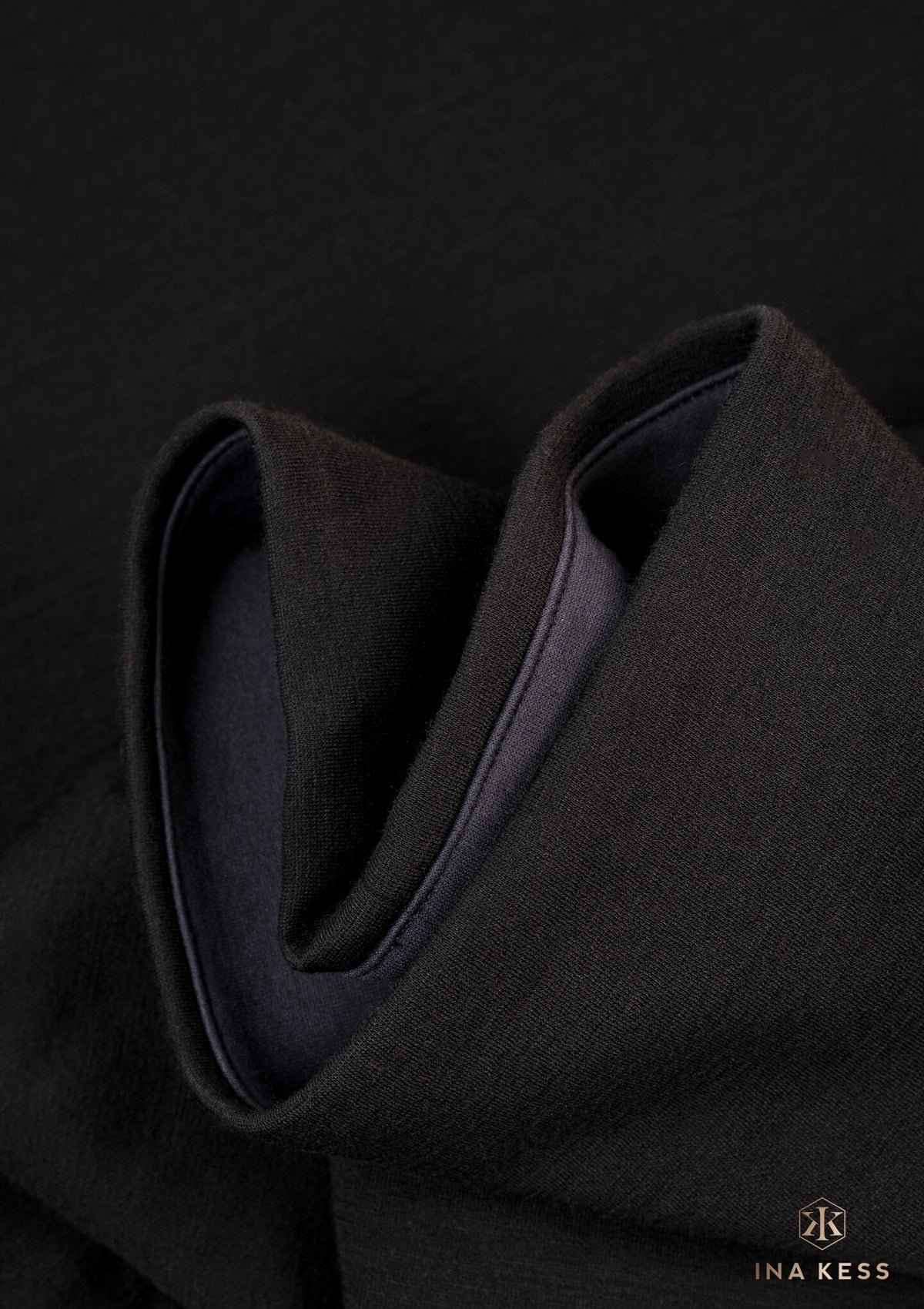 MERINO TURTLENECK Sweater black